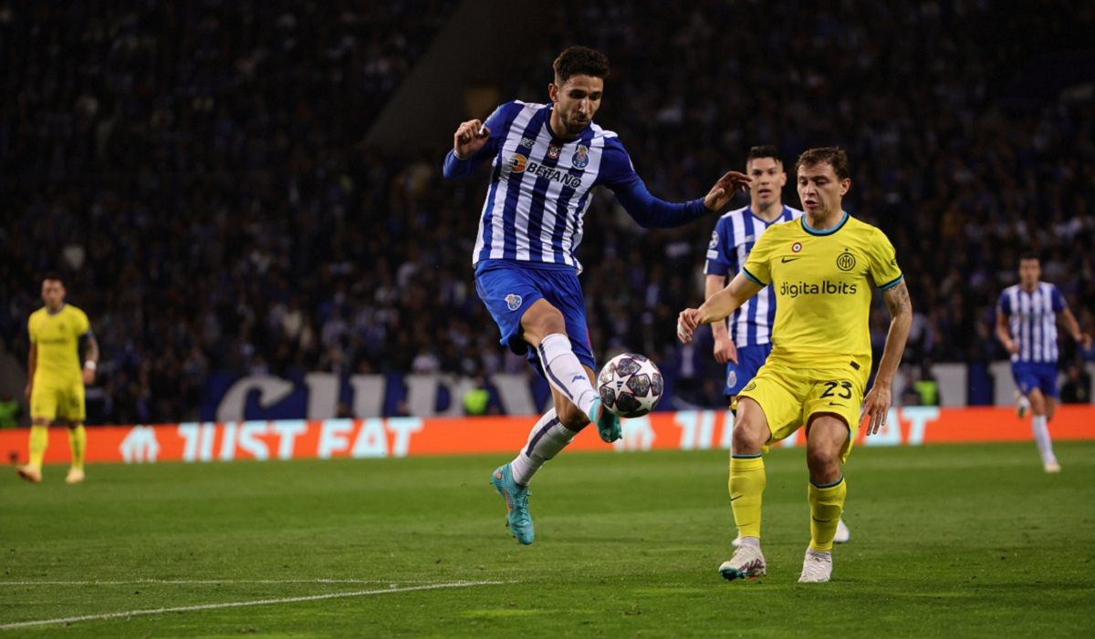 Порту – Інтер – футболіст залишився без шортів під час матчу ЛЧ – відео Порту – Інтер – футболіст залишився без шортів під час матчу ЛЧ – відео