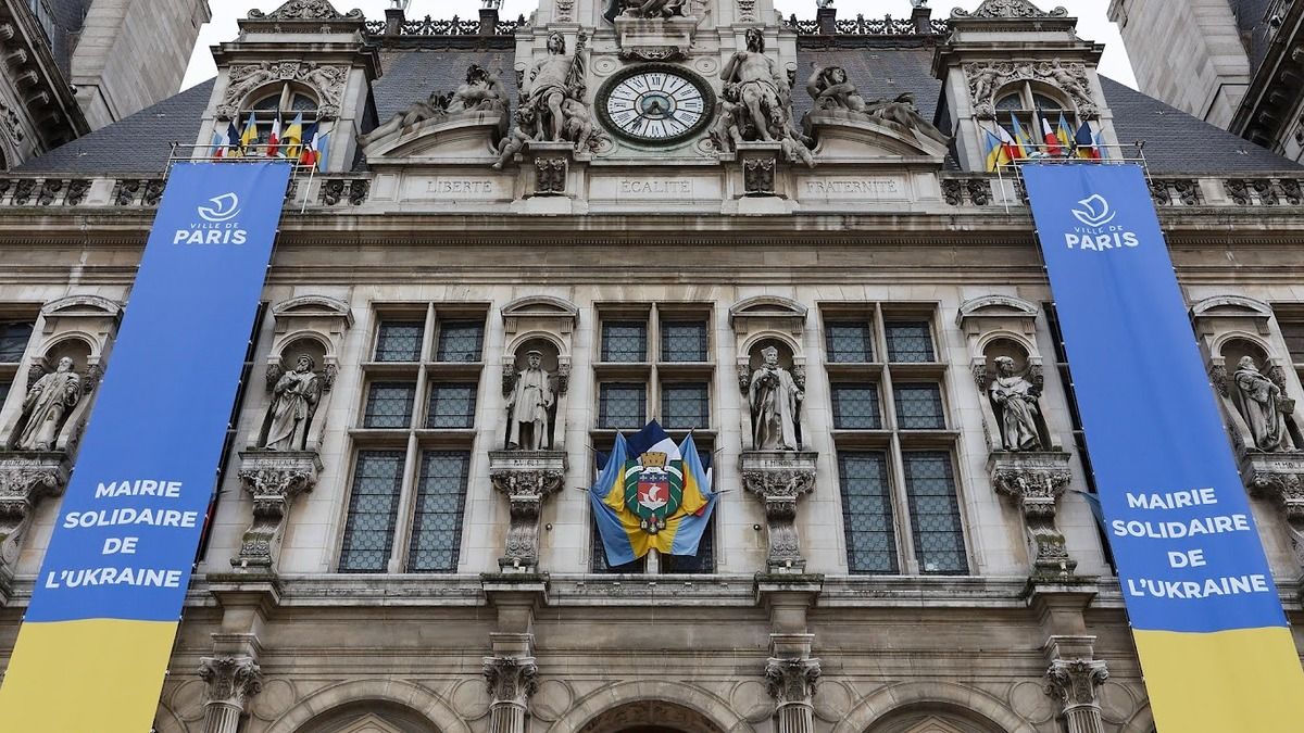 Мэр Парижа Анн Идальго осудила намерения МОК вернуть россиян в соревнования Мэр Парижа Анн Идальго осудила намерения МОК вернуть россиян в соревнования