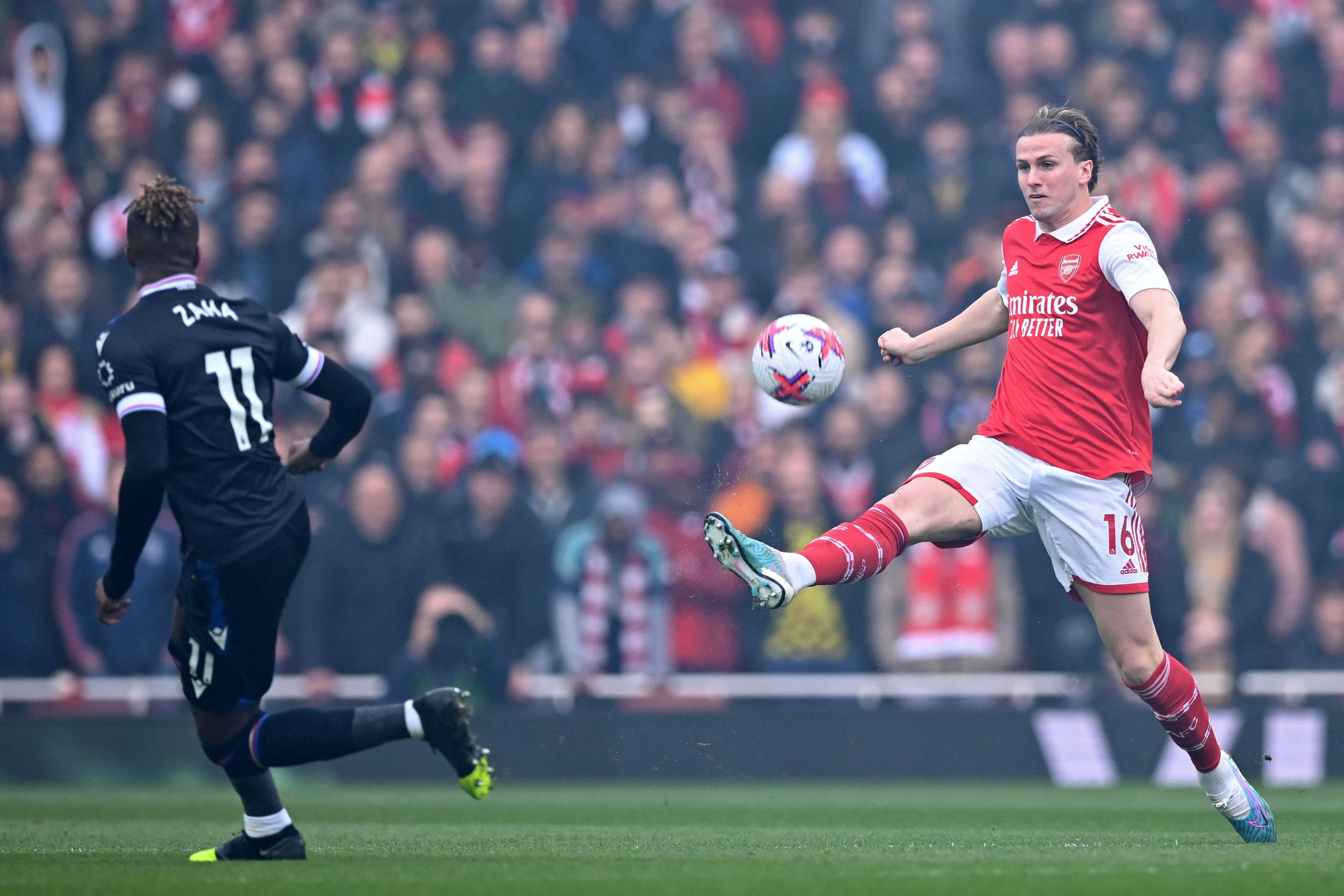 Арсенал сильнее Кристал Пэласа Арсенал сильнее Кристал Пэласа