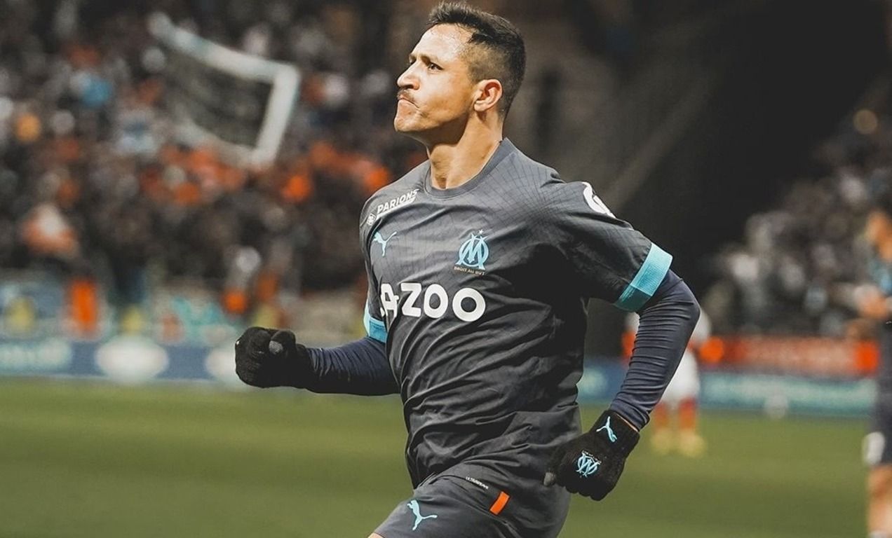 Алексис Санчес оформил дубль Алексис Санчес оформил дубль