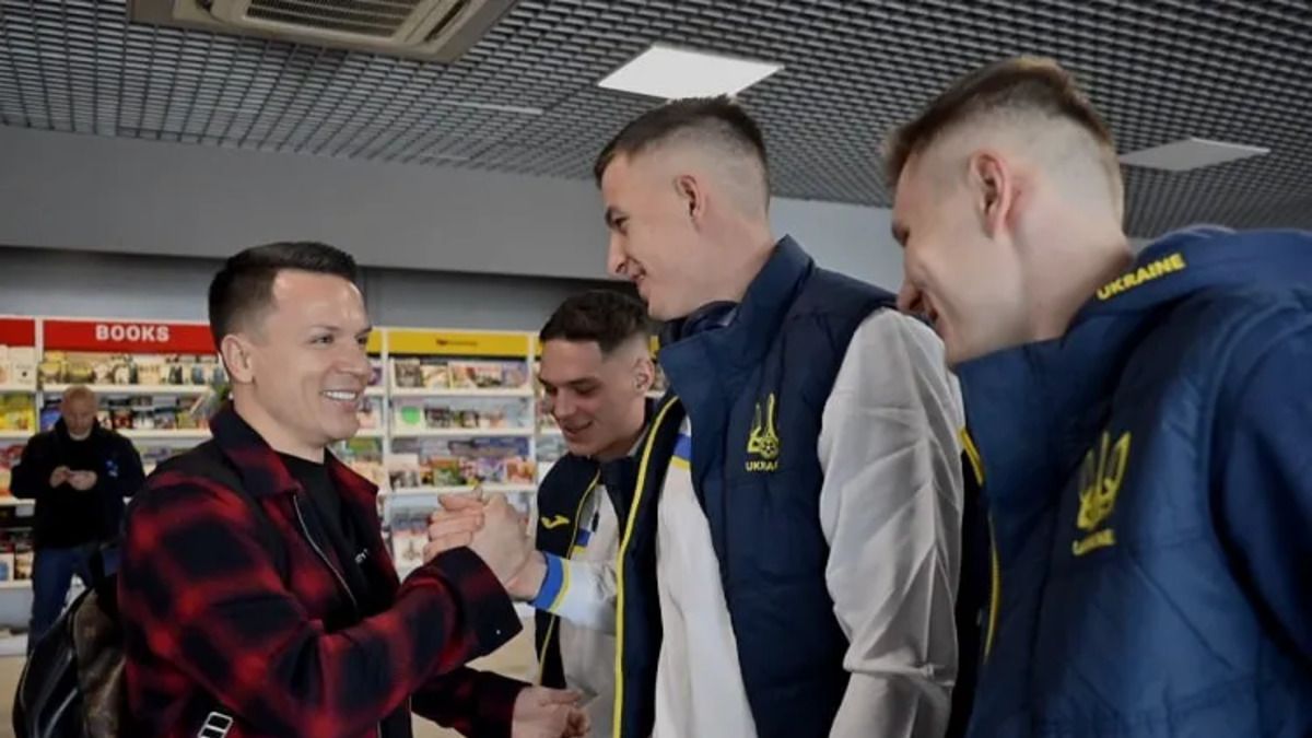 Коноплянка потролив гравців Шахтаря за поразку в Лізі Європи – відео Коноплянка потролив гравців Шахтаря за поразку в Лізі Європи – відео