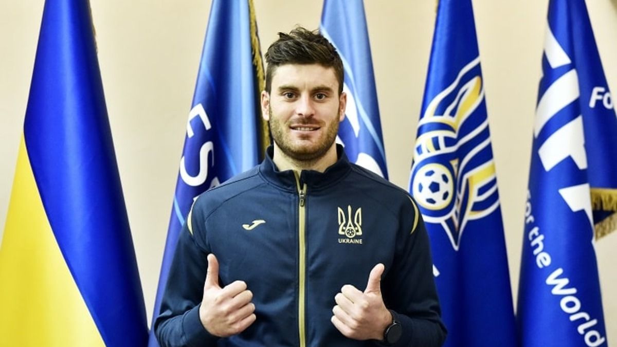 Итальянец Луиджи Нончентини стал ассистентом Руслана Ротаня в сборной Украины Итальянец Луиджи Нончентини стал ассистентом Руслана Ротаня в сборной Украины