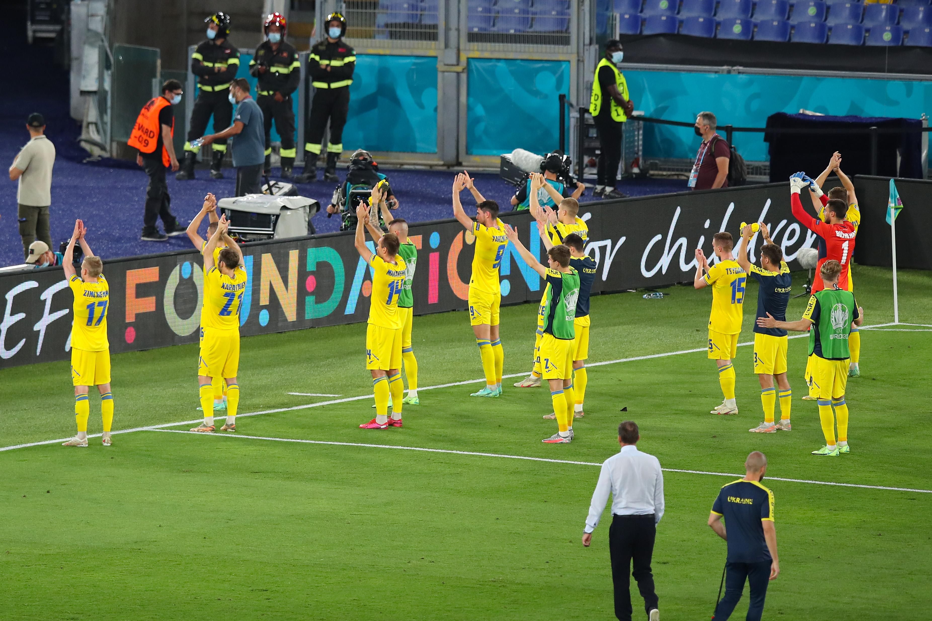 Збірна України з футболу Збірна України з футболу