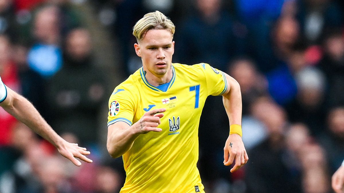 Бывший тренер сборной Англии прокомментировал игру Михаила Мудрика Бывший тренер сборной Англии прокомментировал игру Михаила Мудрика