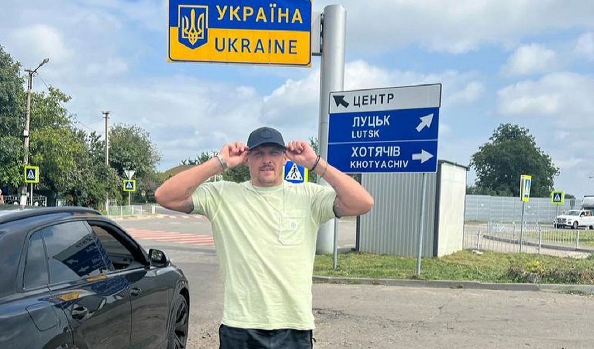 Олександр Усик відвідав українських військових у Ворзелі
