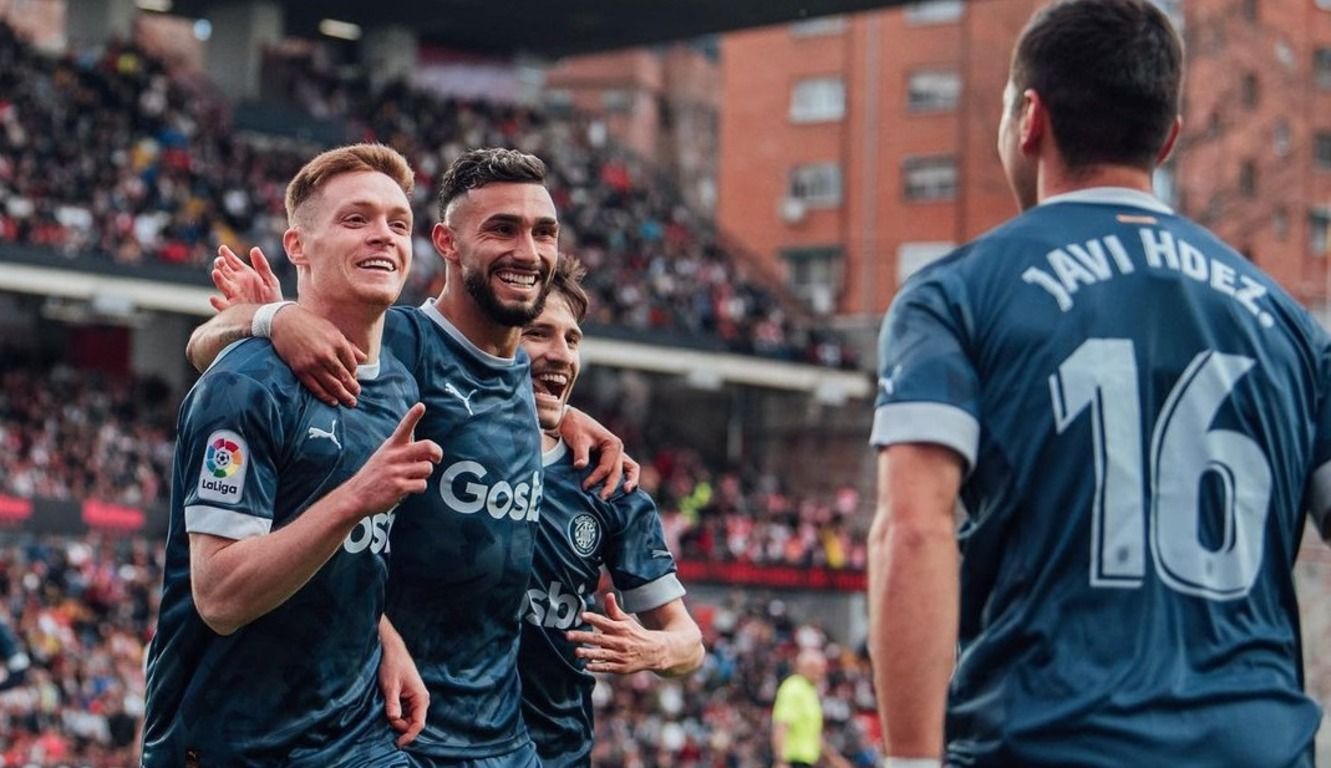 Жирона выиграла у Эспаньола Жирона выиграла у Эспаньола