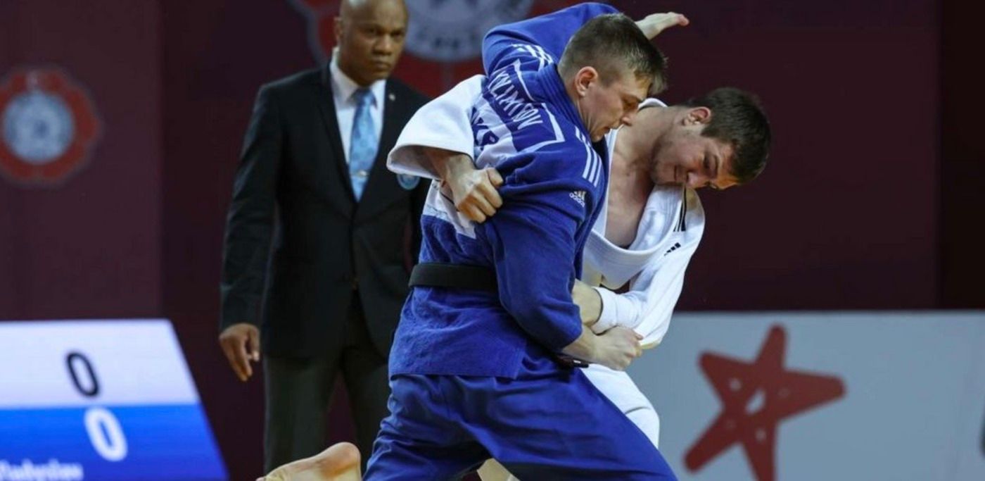 Владислав Казимиров (в синем) Владислав Казимиров (в синем)