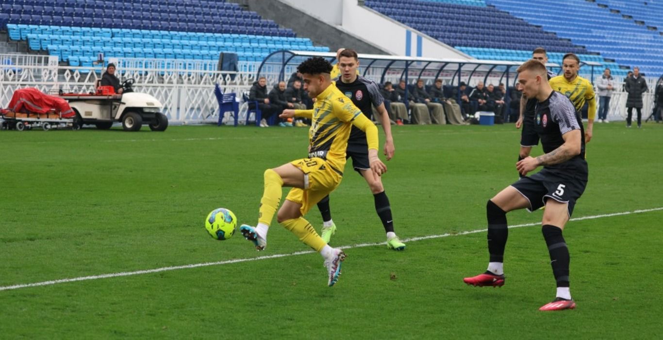 Зоря виграла у Руха Зоря виграла у Руха