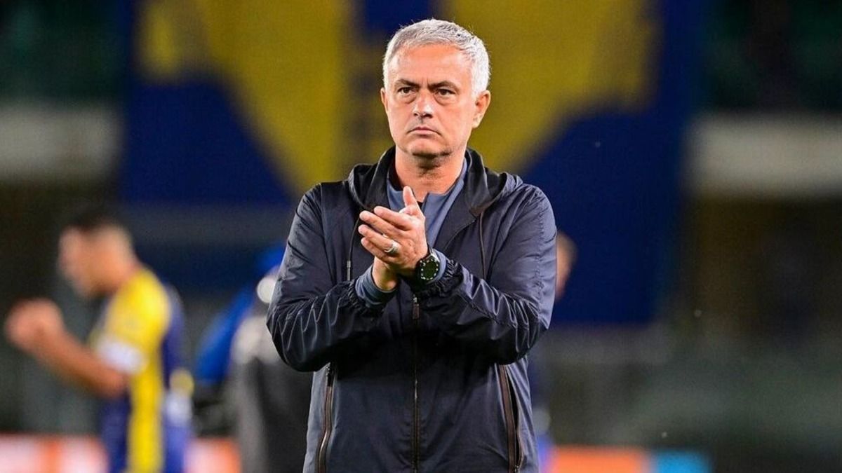 Тренер Роми Моурінью заступився за наставника Сампдорії Станковича – відео Тренер Роми Моурінью заступився за наставника Сампдорії Станковича – відео