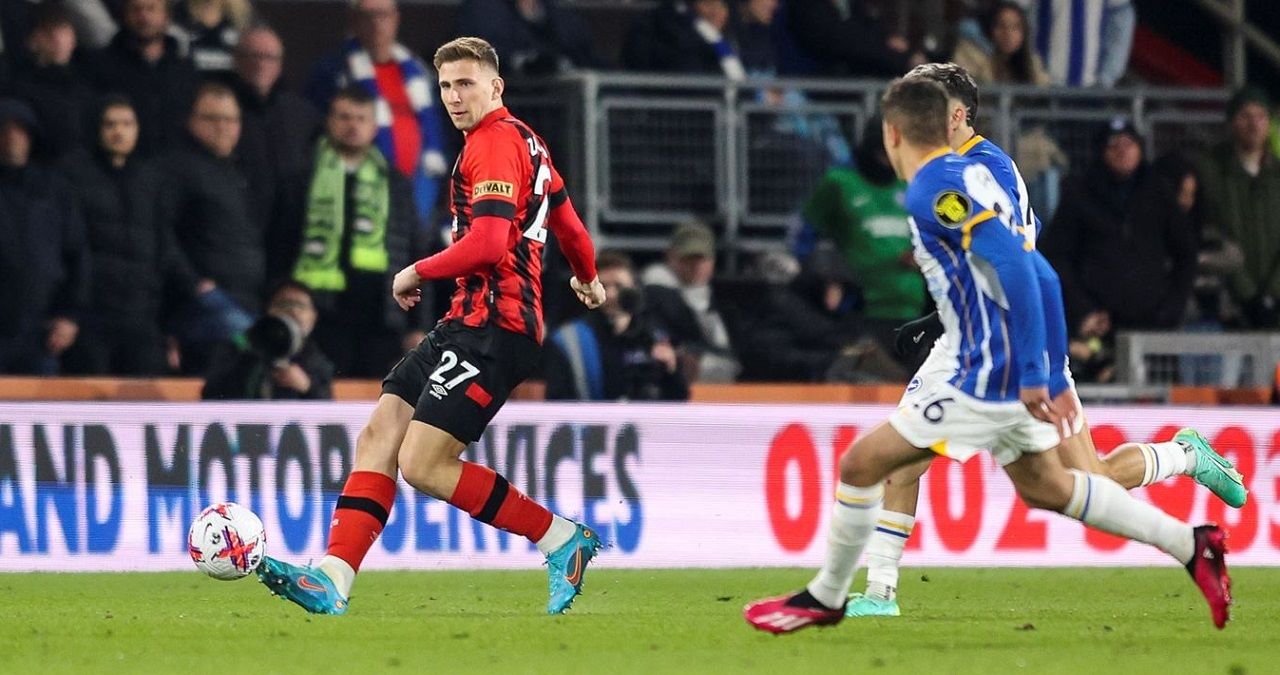 Ілля Забарний дебютував в АПЛ – тренер Борнмута оцінив гру українського захисника Ілля Забарний дебютував в АПЛ – тренер Борнмута оцінив гру українського захисника