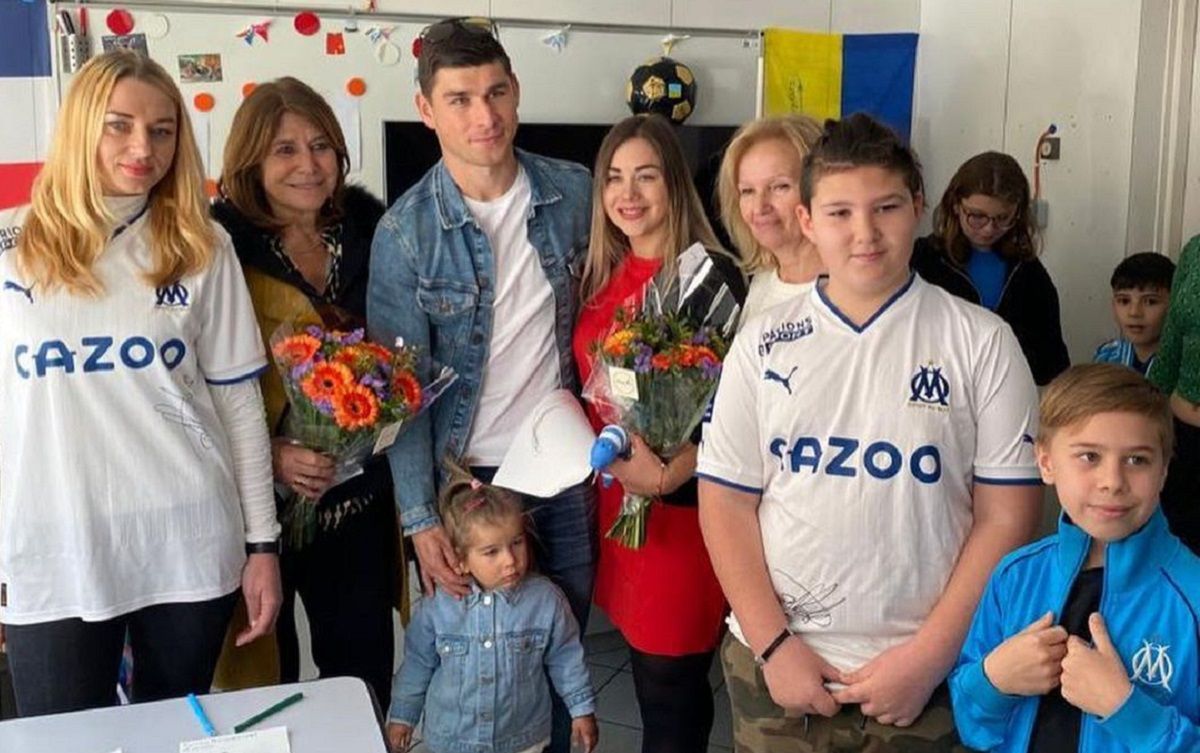 Руслан Маліновський приїхав в українську школу у Марселі – фото та відео зустрічі