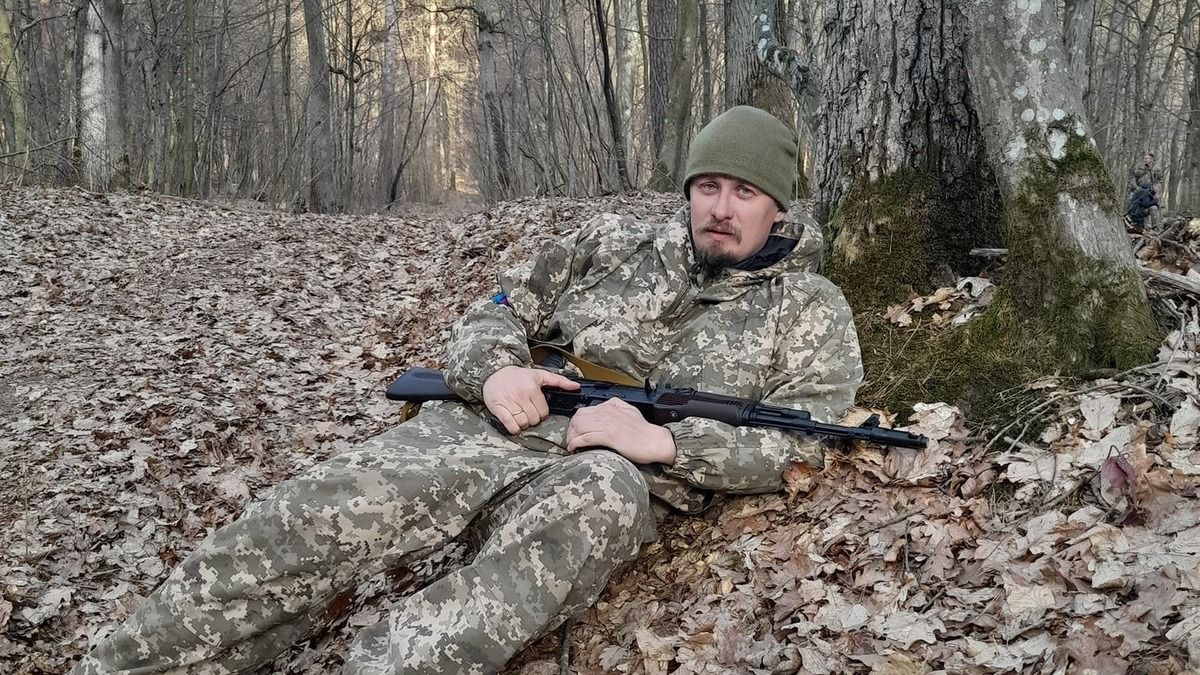 Зеленський нагородив віцепрезидента федерації шахів України Артема Сачука Зеленський нагородив віцепрезидента федерації шахів України Артема Сачука