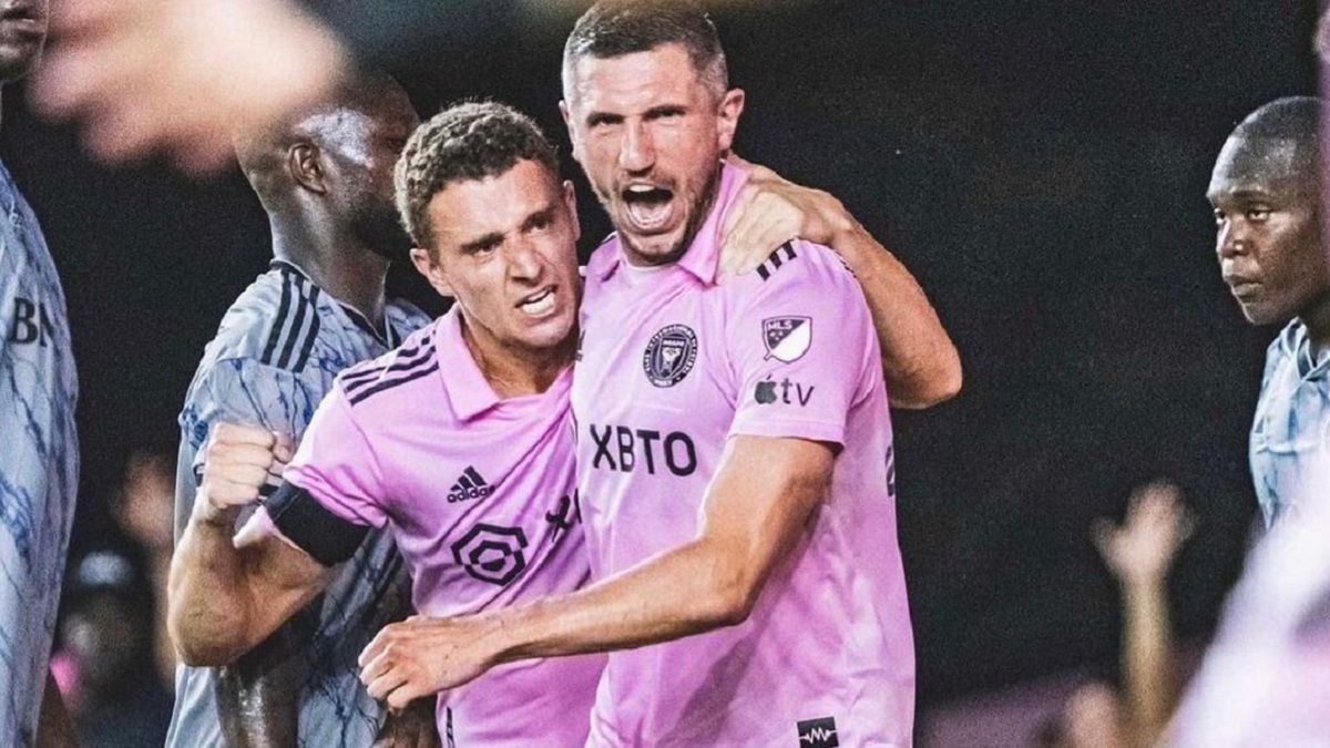 Сергей Кривцов рассказал о футбольной жизни в США – что сказал защитник о фанатах Сергей Кривцов рассказал о футбольной жизни в США – что сказал защитник о фанатах