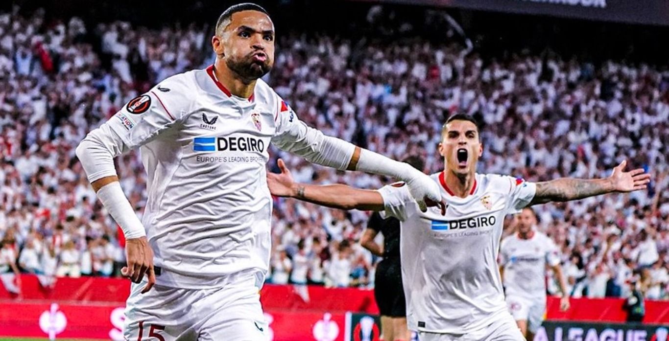 Юссеф Эн-Несири оформил дубль в ворота МЮ Юссеф Эн-Несири оформил дубль в ворота МЮ