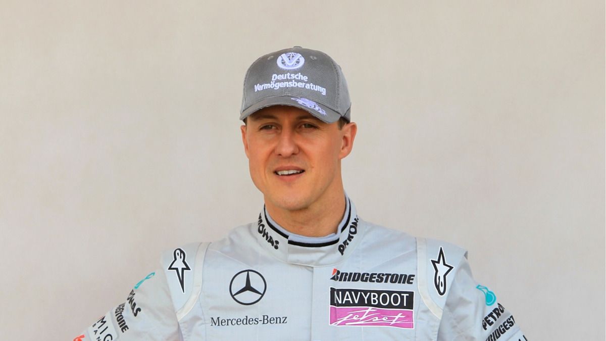 Семья Шумахера подала в суд на немецкий журнал из-за интервью искусственному интеллекту Семья Шумахера подала в суд на немецкий журнал из-за интервью искусственному интеллекту