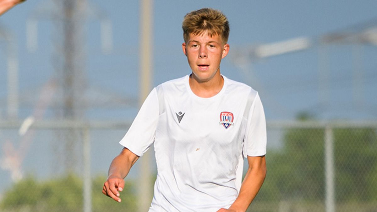 Відео дебютного голу Маркіяна Войцеховського у Прем'єр-лізі Канади Відео дебютного голу Маркіяна Войцеховського у Прем'єр-лізі Канади