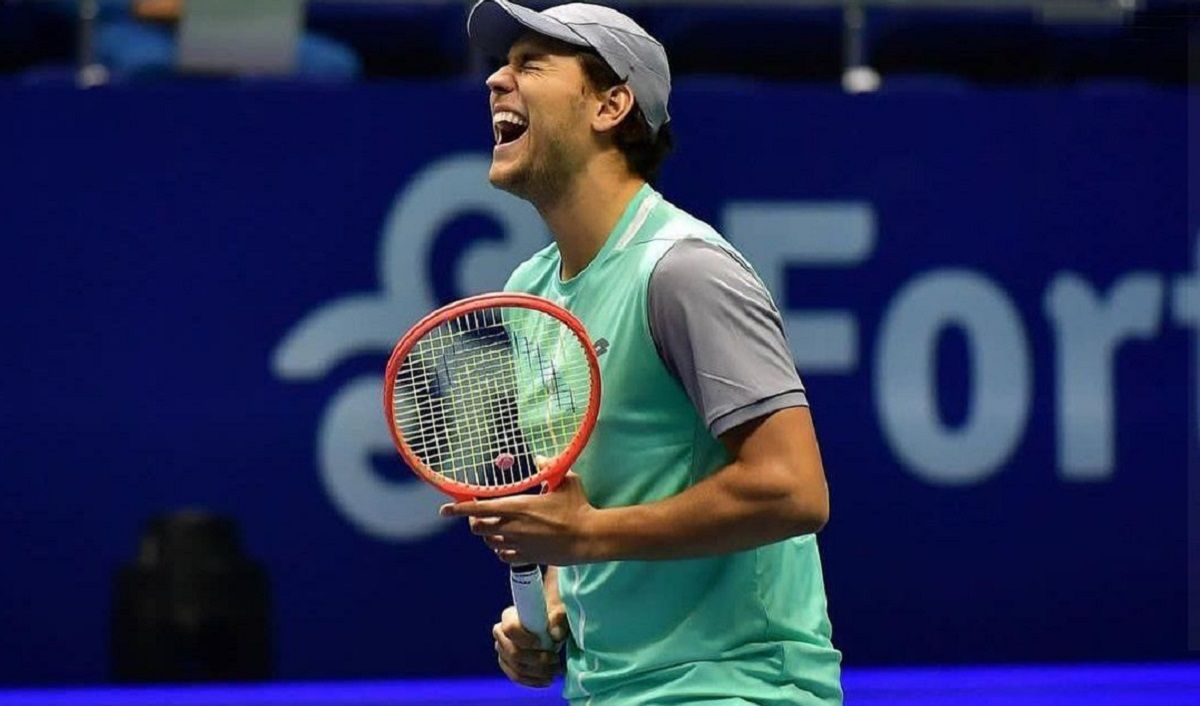 Російський тенісист Павло Котов облаяв маму на корті в Мадриді – відео Російський тенісист Павло Котов облаяв маму на корті в Мадриді – відео