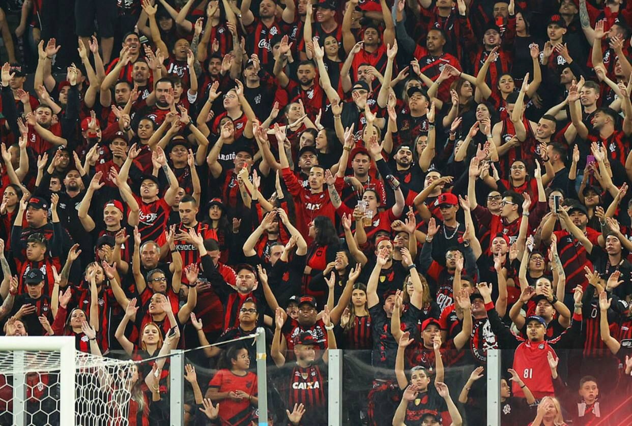 Фанаты Атлетико Паранаэнсе Фанаты Атлетико Паранаэнсе