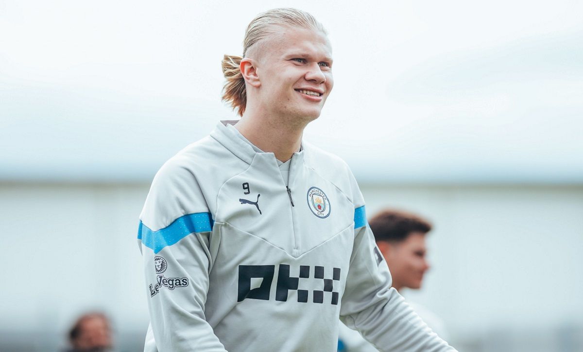 Холанд пригласил работника Брюне на матч МанСити – Лидс – причина такого поступка Холанд пригласил работника Брюне на матч МанСити – Лидс – причина такого поступка