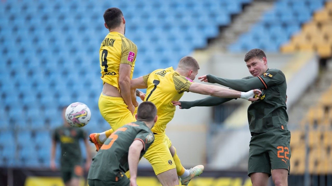 Епізод матчу СК Дніпро-1 – Шахтар Епізод матчу СК Дніпро-1 – Шахтар