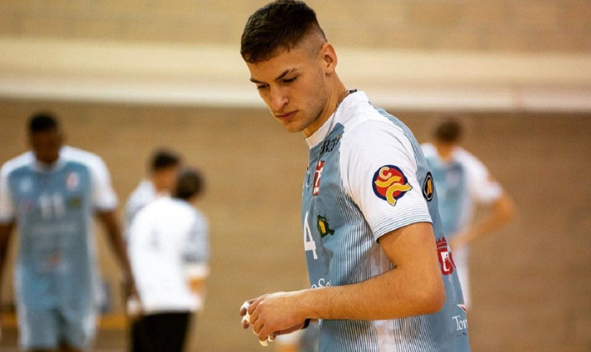 Даніїл Пивоваренко розповів про волейбольну кар'єру на Росії Даніїл Пивоваренко розповів про волейбольну кар'єру на Росії