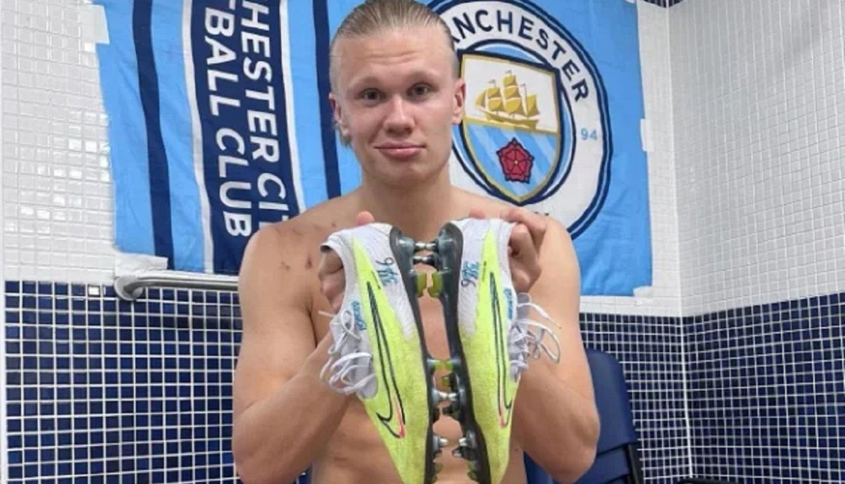 Голанд самотужки змінив цифру на бутсах від Nike після голу у ворота Евертона – фото Голанд самотужки змінив цифру на бутсах від Nike після голу у ворота Евертона – фото