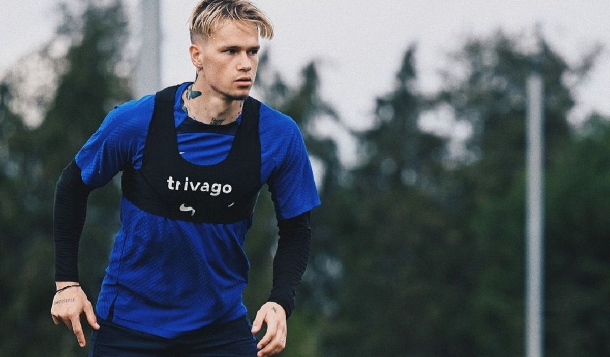 Михайло Мудрик прогулявся вулицями Лондона – фото Михайло Мудрик прогулявся вулицями Лондона – фото