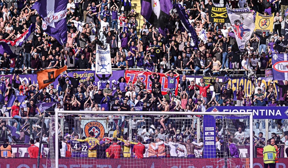 Почему матч Базель – Фиорентина приостановили – причина, которая могла стать летальной Почему матч Базель – Фиорентина приостановили – причина, которая могла стать летальной