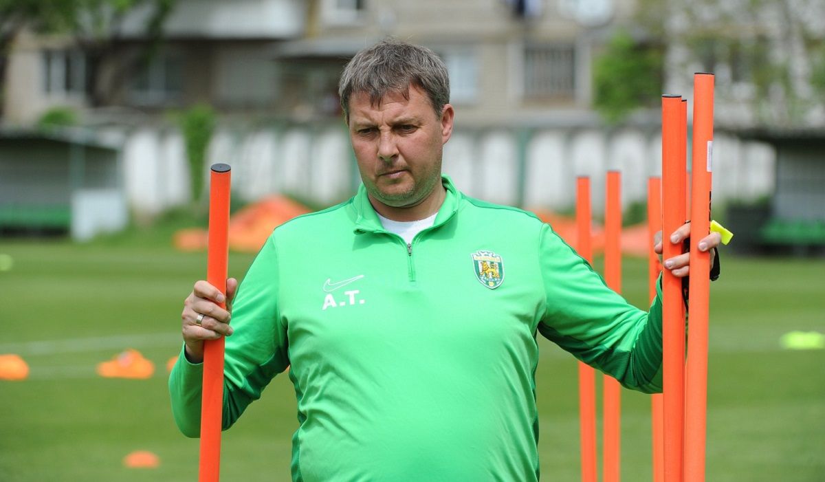 Андрій Тлумак подав у відставку з посади головного тренера Карпат