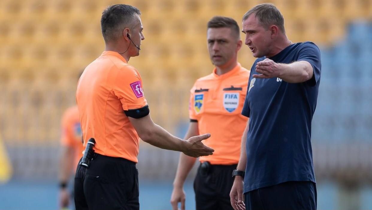 Суперечка між арбітром та Олександром Кучером Суперечка між арбітром та Олександром Кучером