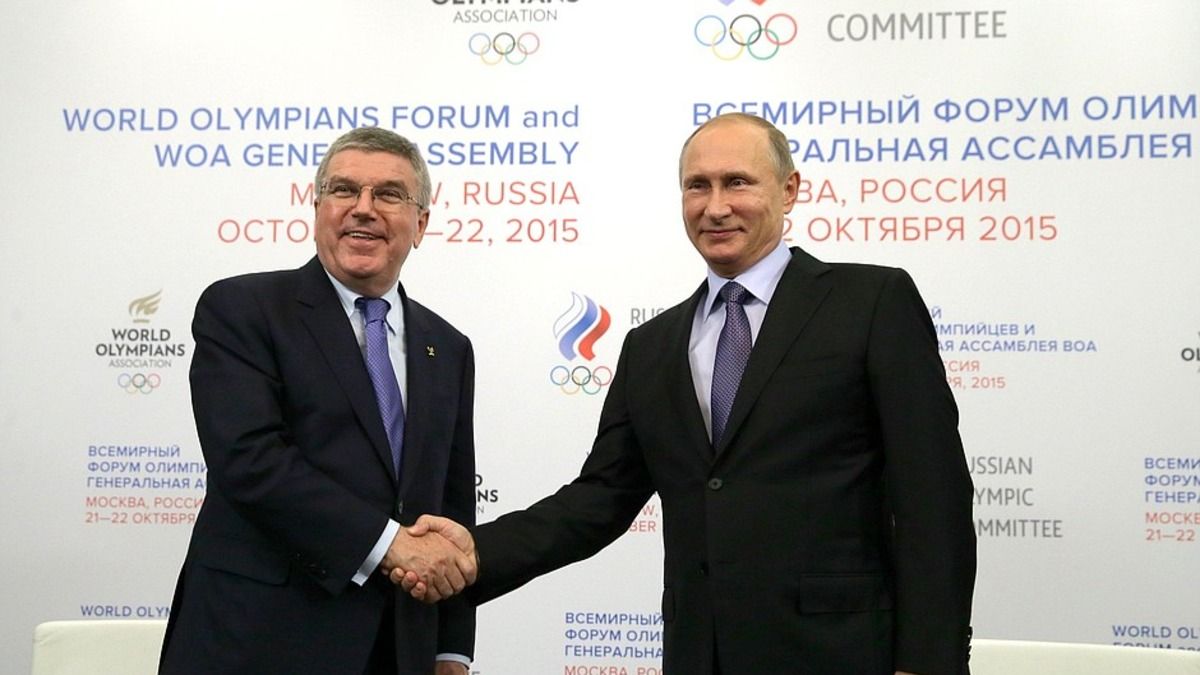 Томас Бах похвалил спортивные федерации за возвращение россиян и белорусов