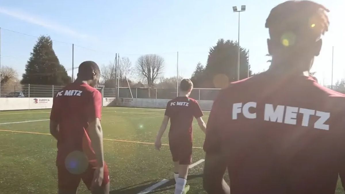 На юнацькому турнірі в Німеччині внаслідок бійки помер 15-річний підліток На юнацькому турнірі в Німеччині внаслідок бійки помер 15-річний підліток