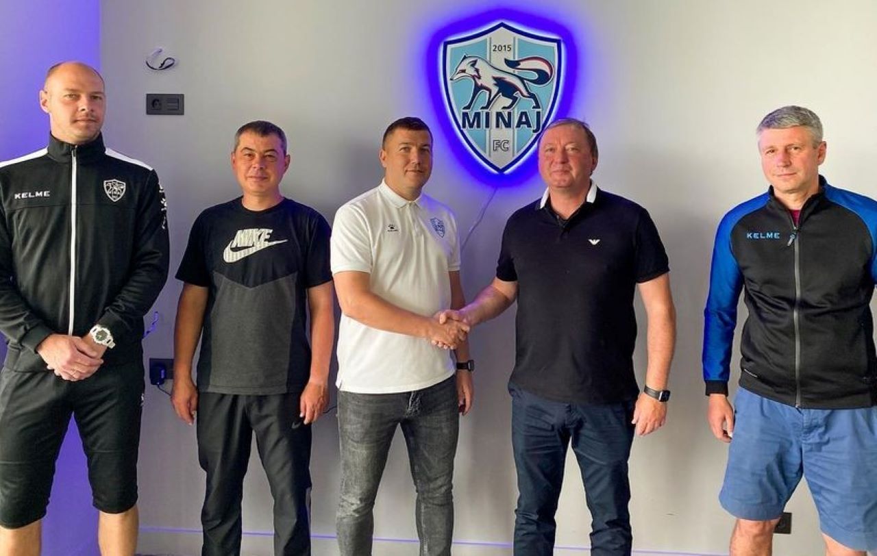 Владимир Шаран продлил контракт с Минаем Владимир Шаран продлил контракт с Минаем