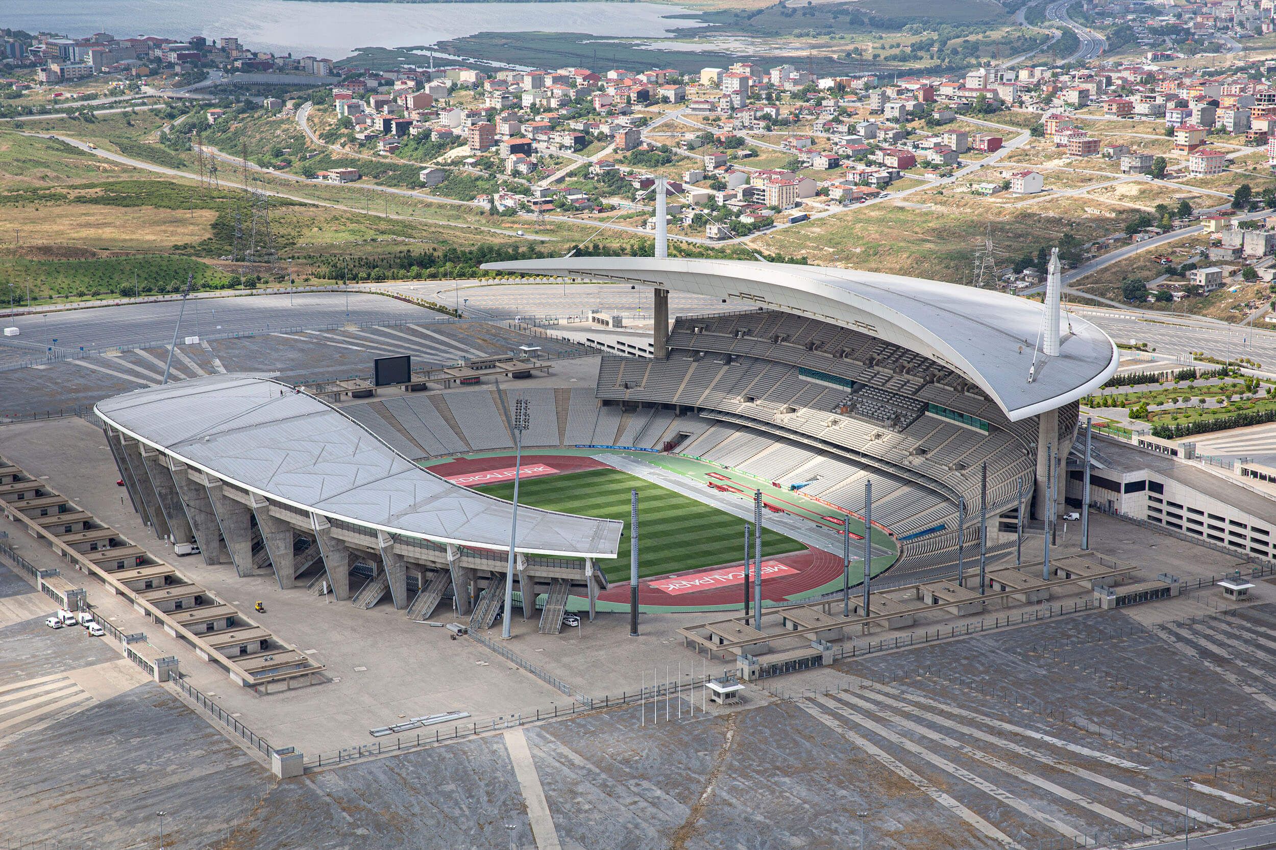 Олімпійський стадіон Ататюрка в Стамбулі