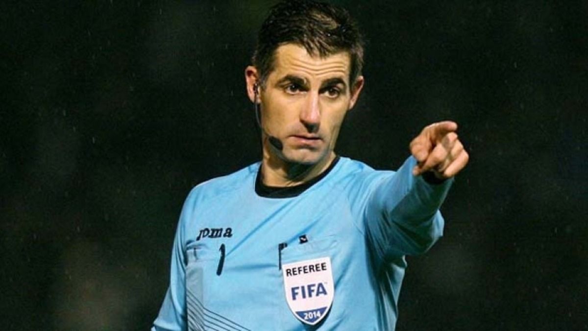 Кто будет судить дебютный матч Сергея Реброва во главе сборной Украины Кто будет судить дебютный матч Сергея Реброва во главе сборной Украины