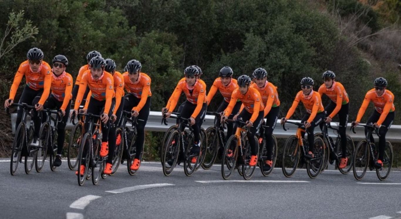 Гонщики Euskaltel-Euskadi Гонщики Euskaltel-Euskadi