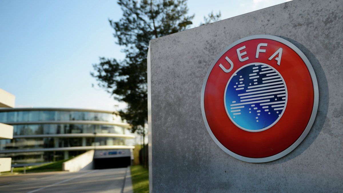 Скандал с украинским флагом на финале Лиги чемпионов: в УЕФА объяснили, почему так произошло - 24 канал
