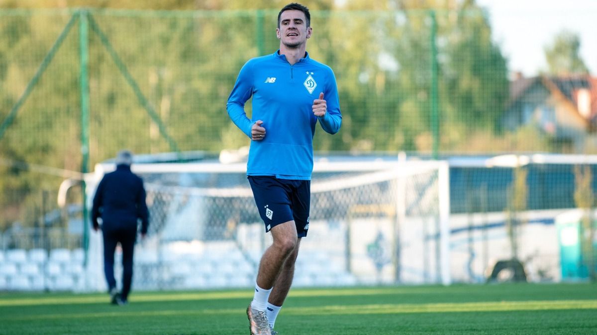 Артем Бєсєдін незабаром розпочне тренування з Динамо Артем Бєсєдін незабаром розпочне тренування з Динамо