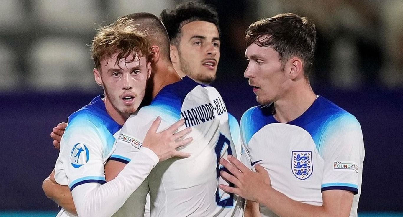 Молодіжна збірна Англії Молодіжна збірна Англії