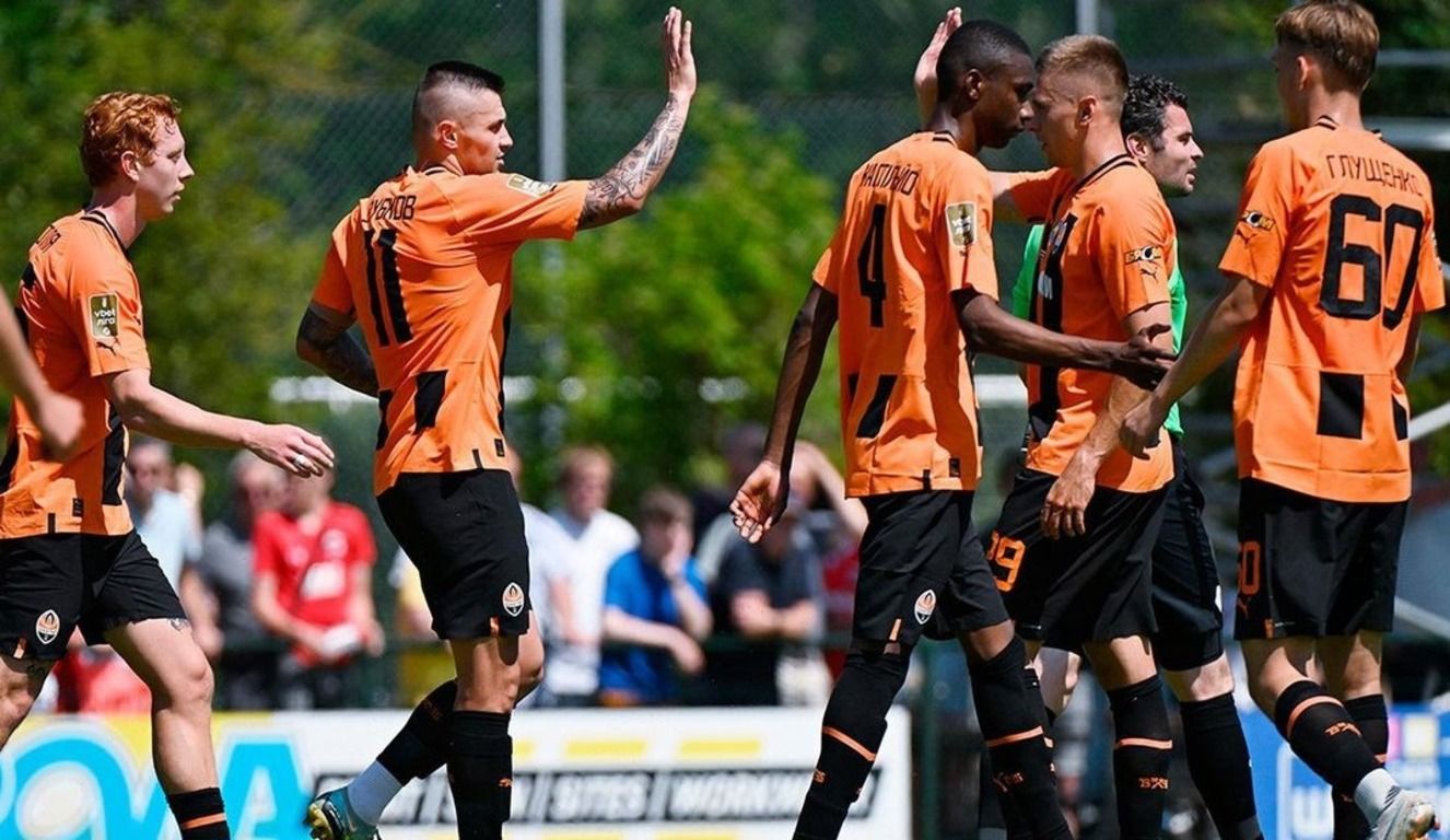 Шахтер сыграл вничью с АЗ Шахтер сыграл вничью с АЗ