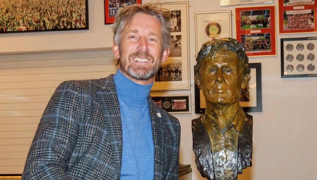 Эдвин ван дер Сар пережил инсульт – новые подробности состояния здоровья экс-вратаря МЮ Эдвин ван дер Сар пережил инсульт – новые подробности состояния здоровья экс-вратаря МЮ