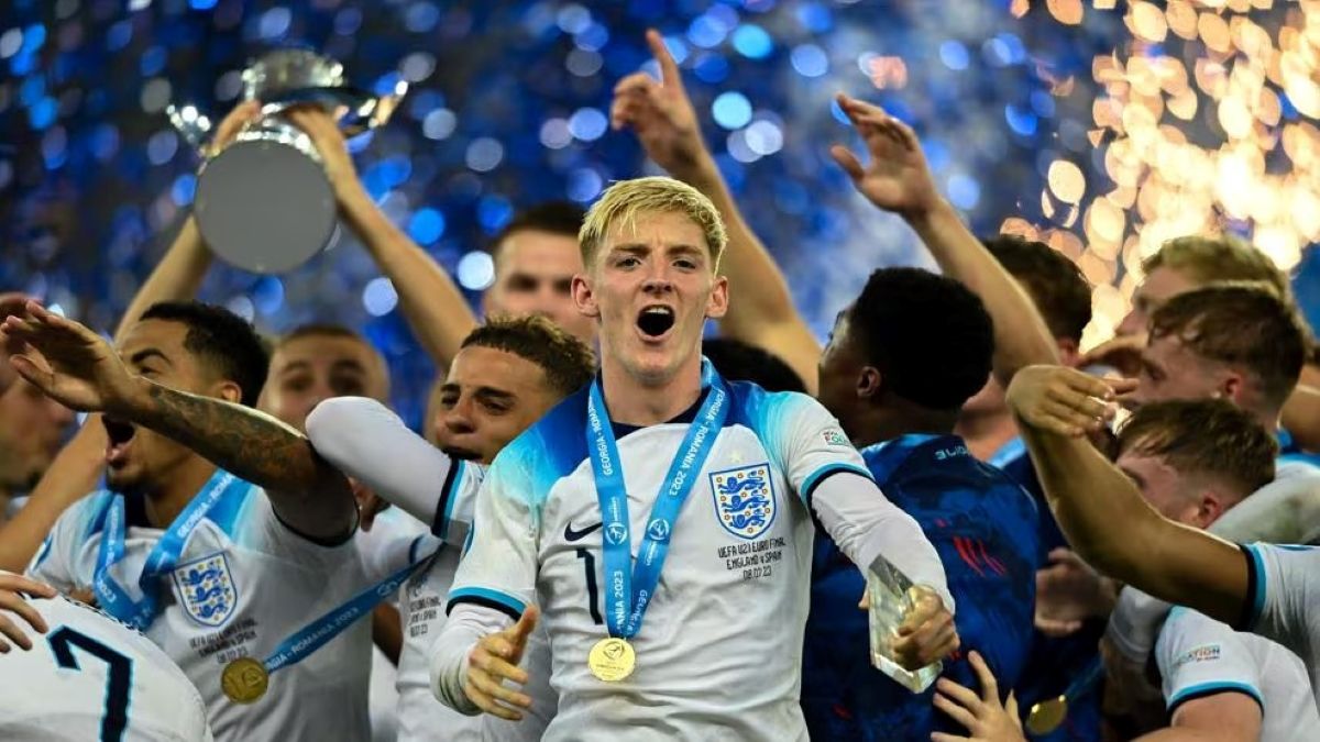 Энтони Гордон попал в символическую сборную Евро-2023 Энтони Гордон попал в символическую сборную Евро-2023