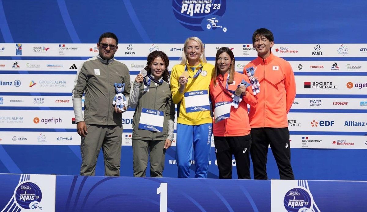 Оксана Зубковська на церемонії нагородження Оксана Зубковська на церемонії нагородження