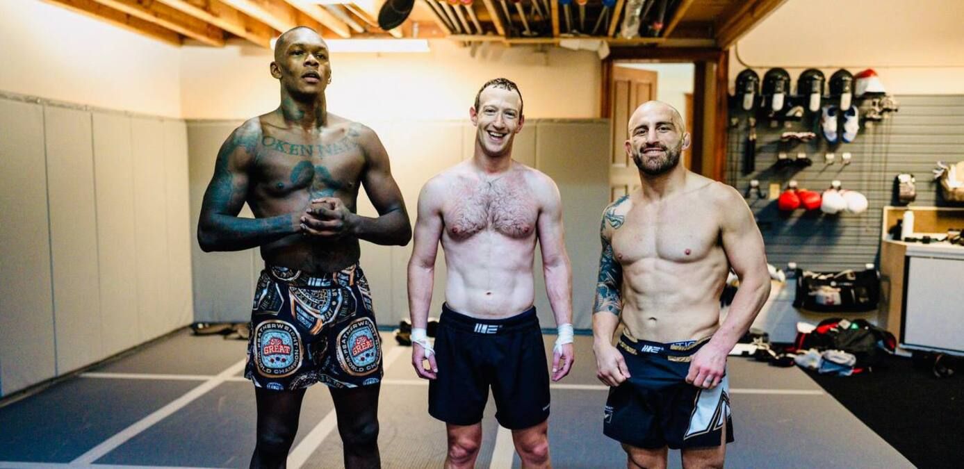 Марк Цукерберг с бойцами UFC