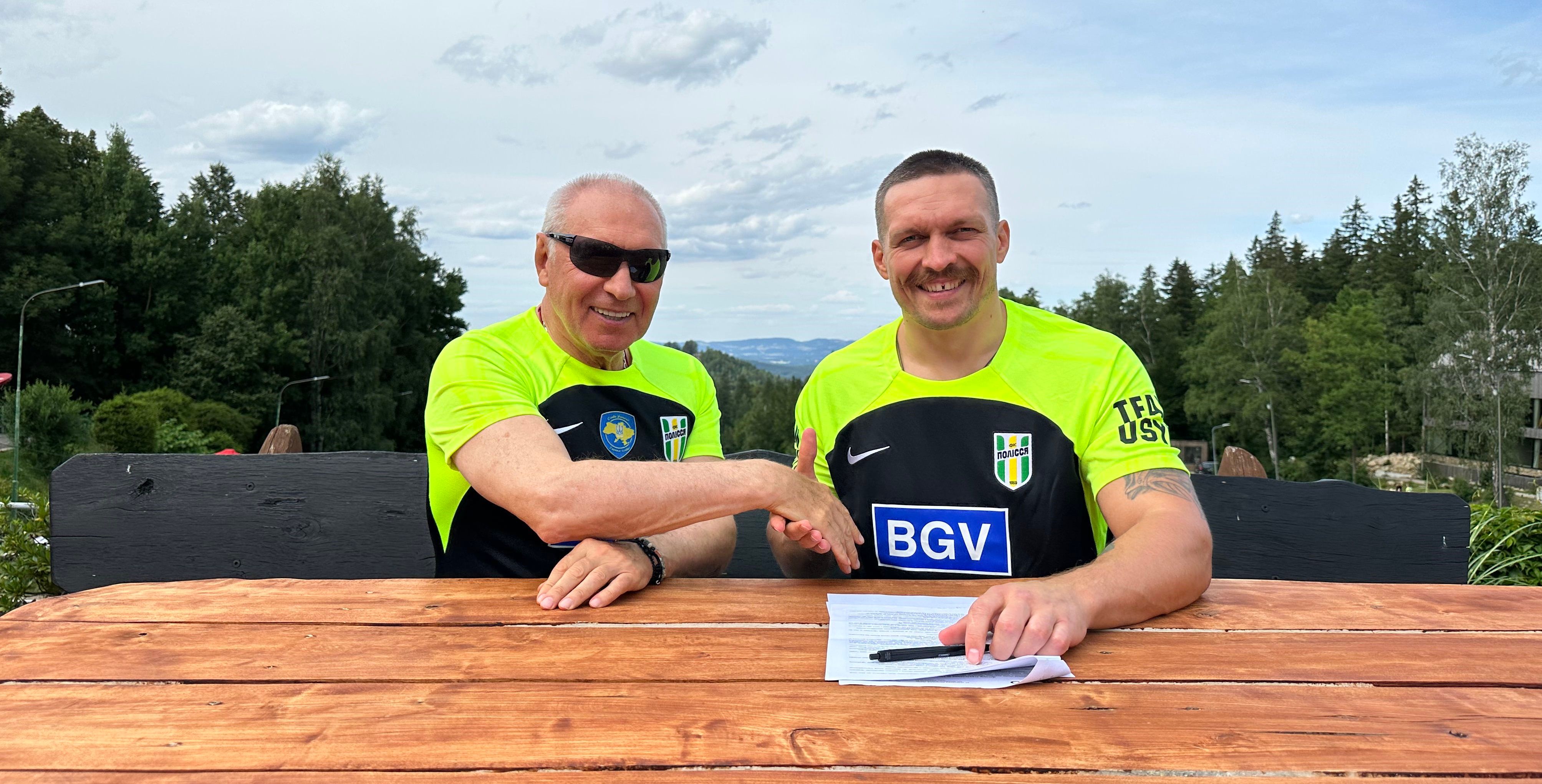 Олександр Усик став гравцем Полісся Олександр Усик став гравцем Полісся