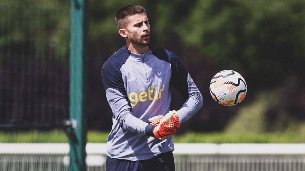 Вратарь Тоттенхэма Гульельмо Викарио приютил украинскую семью Вратарь Тоттенхэма Гульельмо Викарио приютил украинскую семью