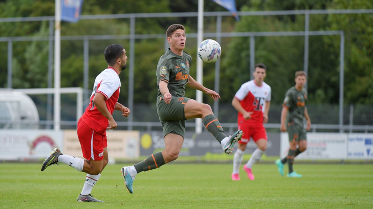 Шахтер обыграл Утрехт на тренировочном сборе в Нидерландах Шахтер обыграл Утрехт на тренировочном сборе в Нидерландах