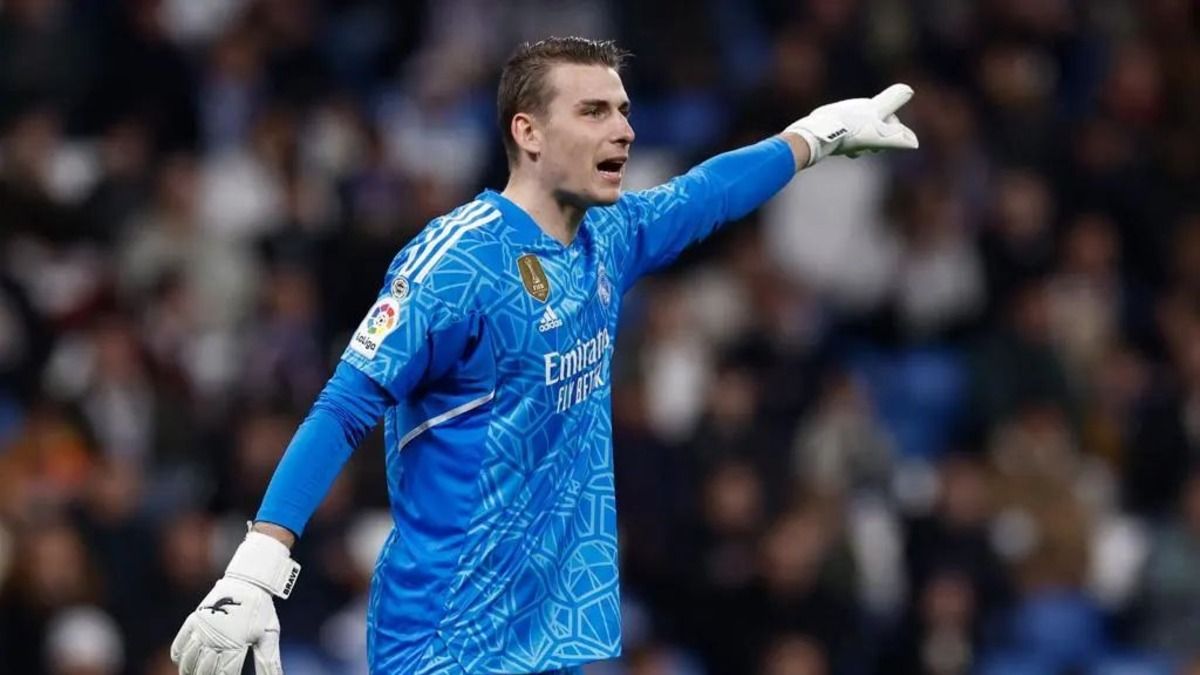 Тренер Реала обругал Андрея Лунина во время тренировки – видео Тренер Реала обругал Андрея Лунина во время тренировки – видео