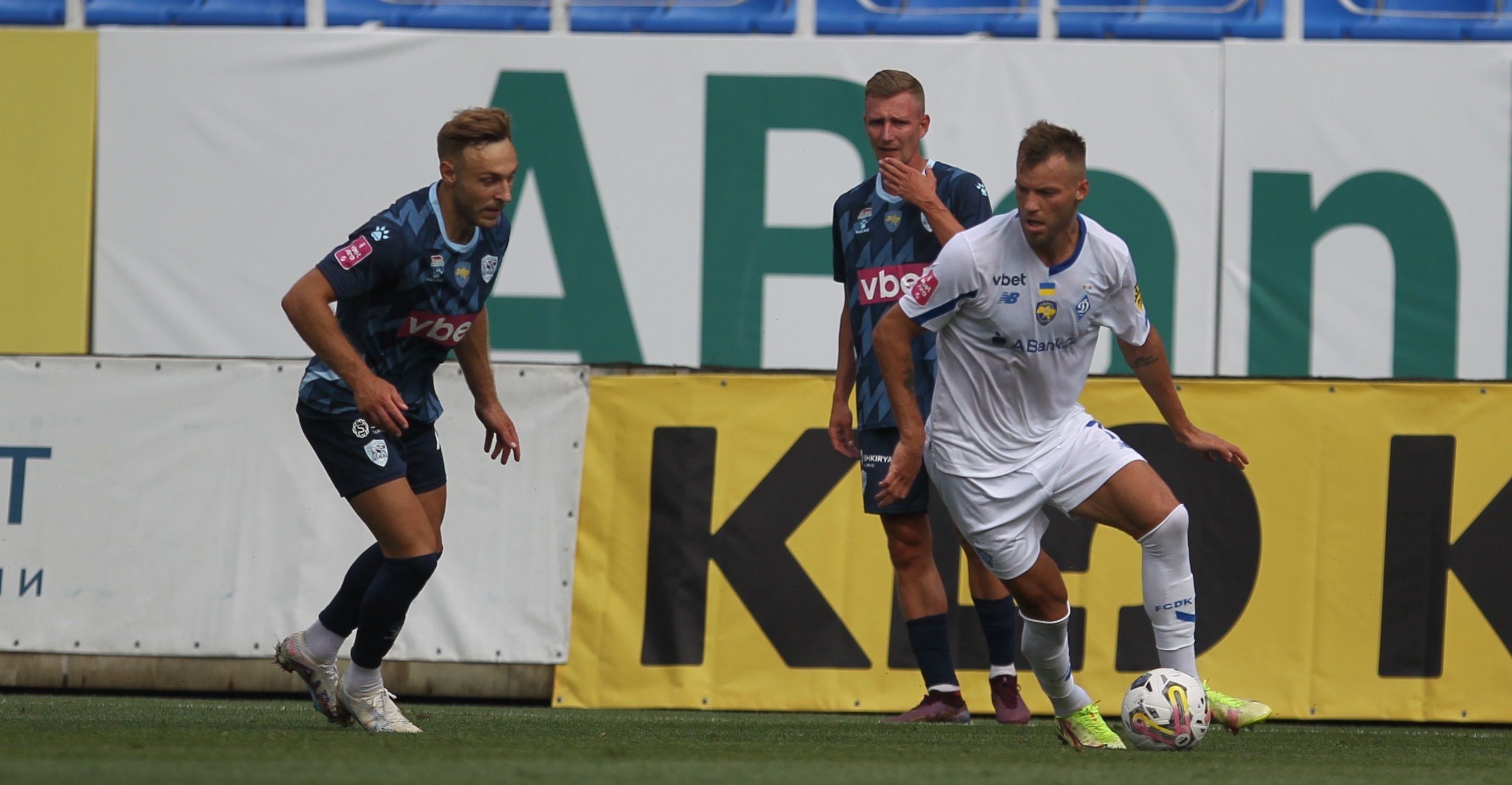 Андрій Ярмоленко повернувся в УПЛ Андрій Ярмоленко повернувся в УПЛ