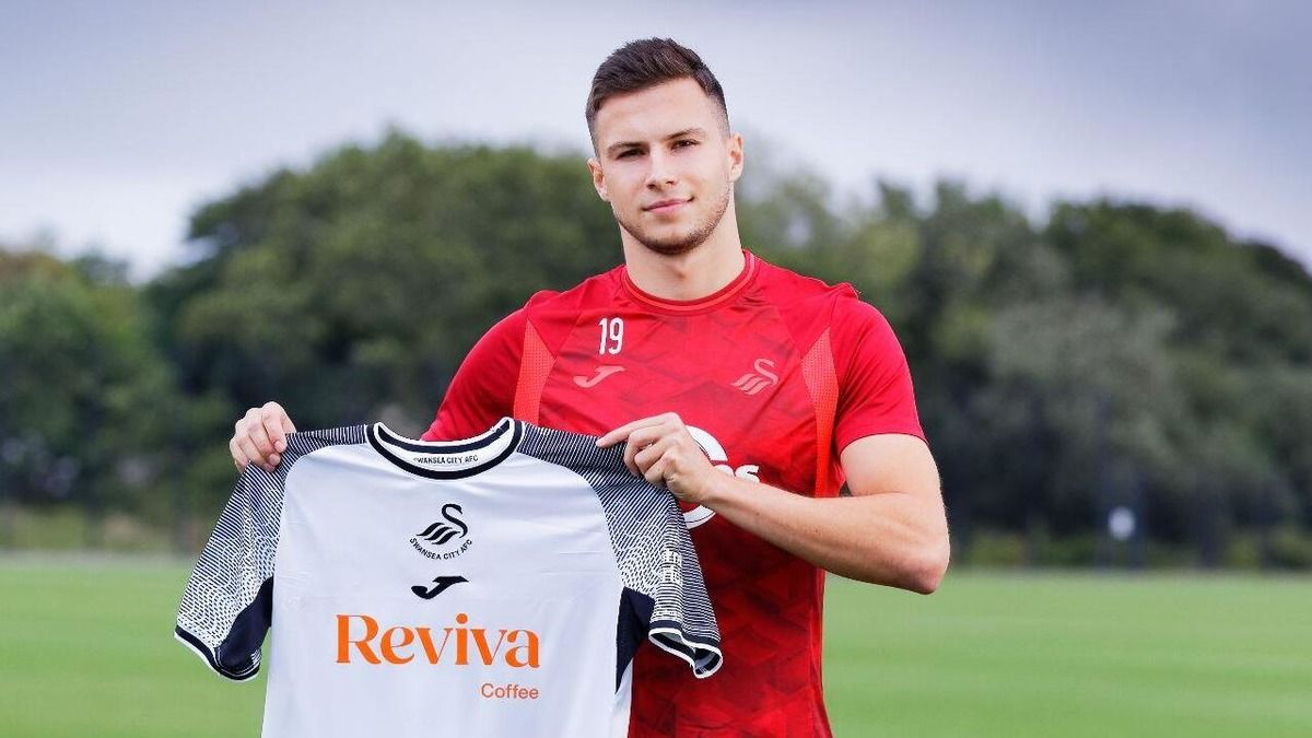 Николай Кухаревич подписал контракт с командой Чемпионшипа Суонси Николай Кухаревич подписал контракт с командой Чемпионшипа Суонси